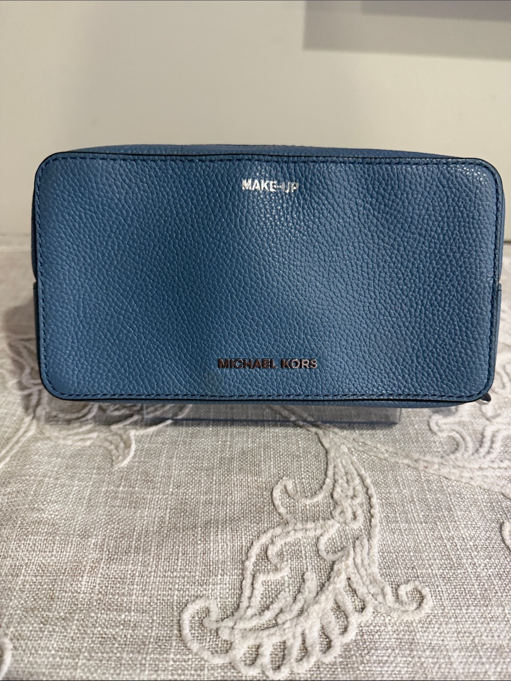 Michael Kors Travel Pouch Blue Pebbled Leather Make up and Brushes